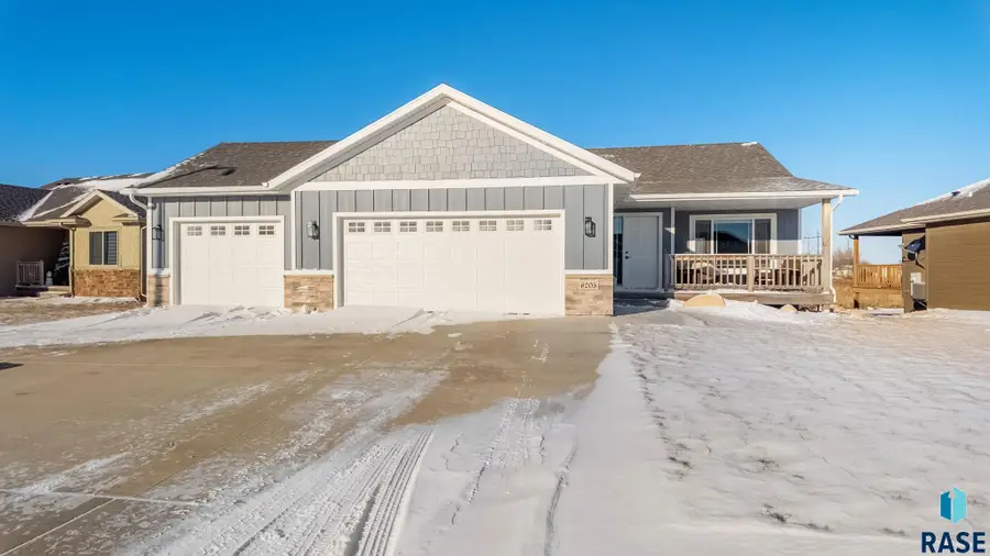6205 S Dublin Ave, Sioux Falls, SD 57106 - Image #2