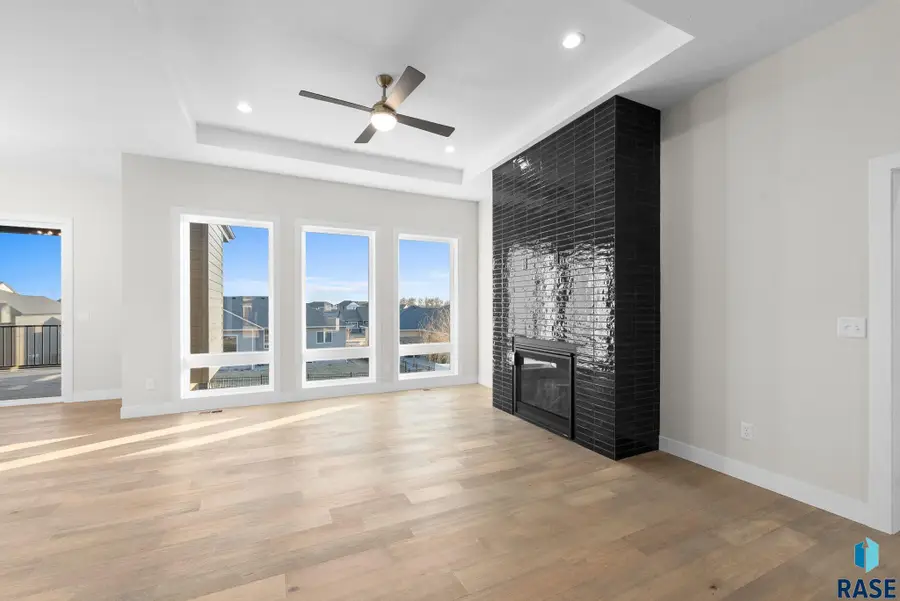 8316 E Wicker Ct, Sioux Falls, SD 57110 - #3