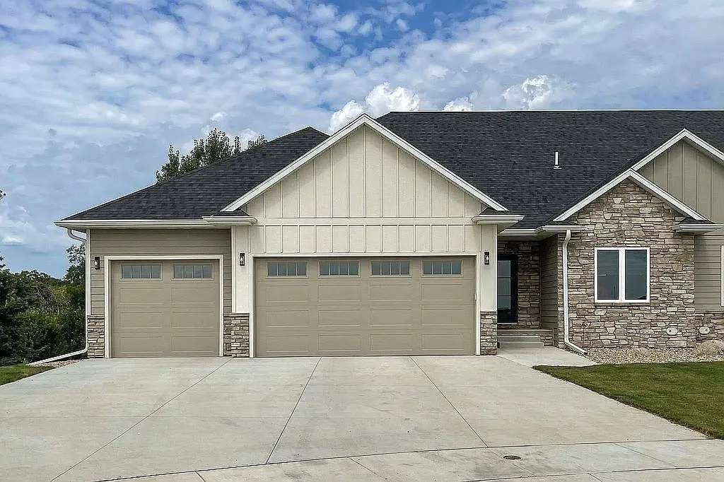8106 E Norway Pines Trl, Sioux Falls, SD 57110 - #1