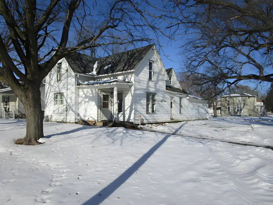 304 N Bartlett St, Canton, SD 57013 - Image #2