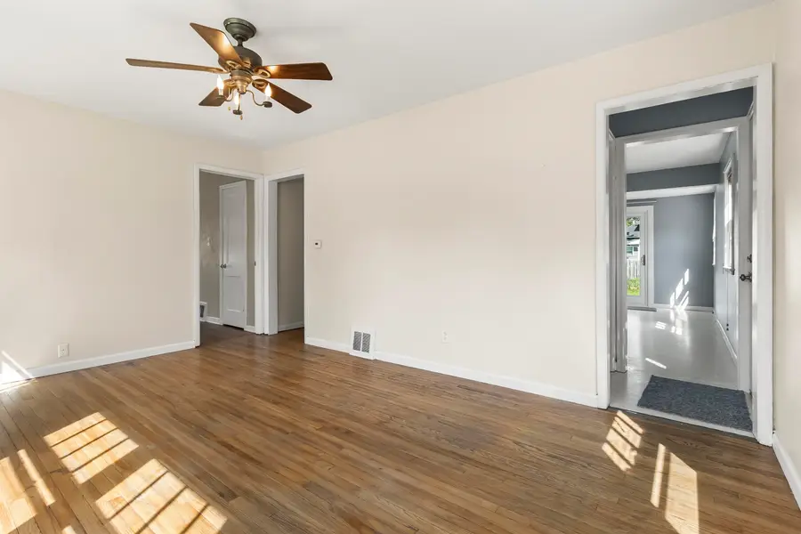 604 S Willow Ave, Sioux Falls, SD 57104 - Image #2