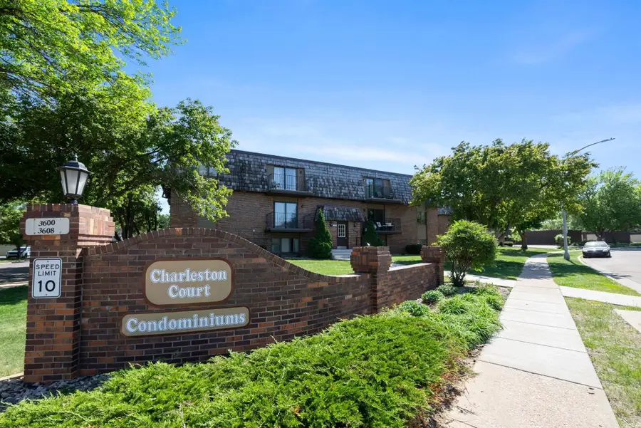 3600 S Gateway Blvd #201, Sioux Falls, SD 57106 - Image #2