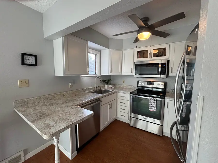 1900 S 7th Ave, Sioux Falls, SD 57105 - Image #2