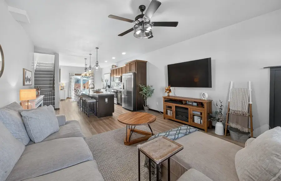 419 Harvest Trl, Harrisburg, SD 57032 - Image #2