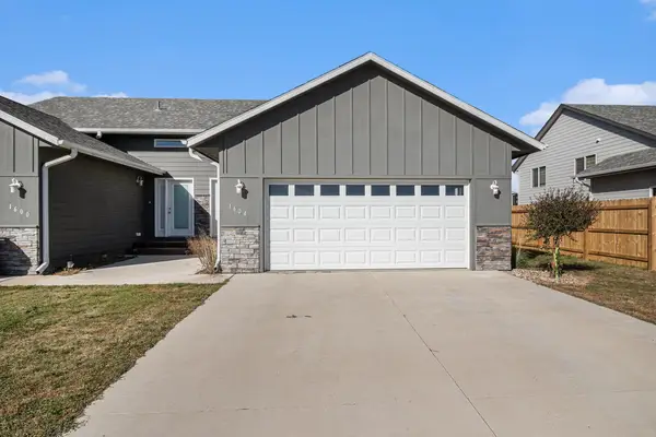 1604 E 69th St N, Sioux Falls, SD 57104