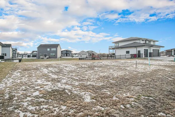 5509 W Patriot St, Sioux Falls, SD 57104