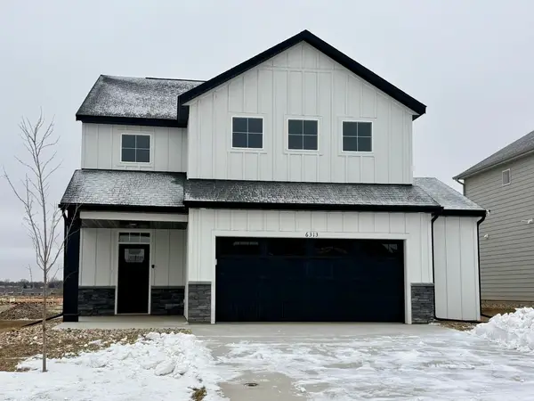 6313 W Valentine St, Sioux Falls, SD 57107