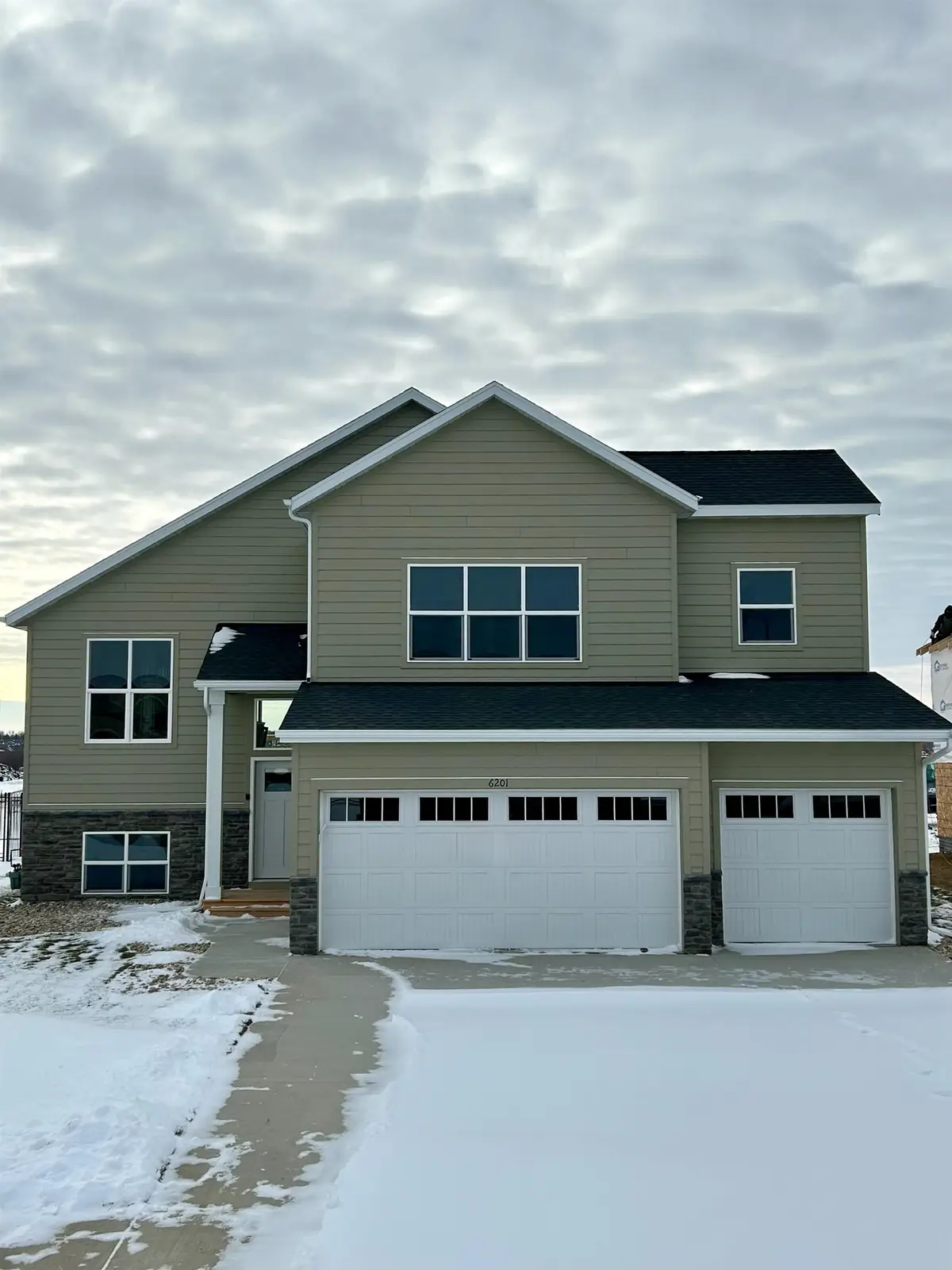 6201 W Valentine St, Sioux Falls, SD 57107 - Image #1