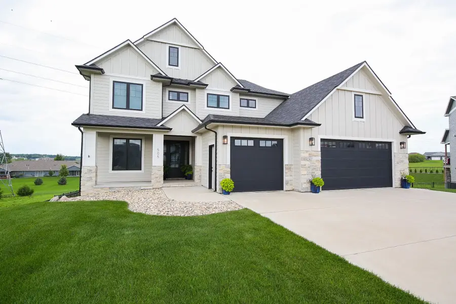 505 Sassafras Cir, Sioux Falls, SD 57110 - Image #2