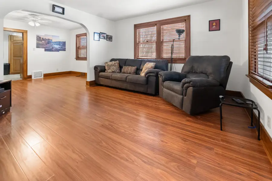 2030 S Dakota Ave, Sioux Falls, SD 57105 - Image #3