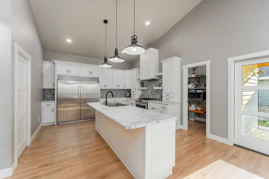 1625 W Burton Dr, Brandon, SD 57005 - Image #3