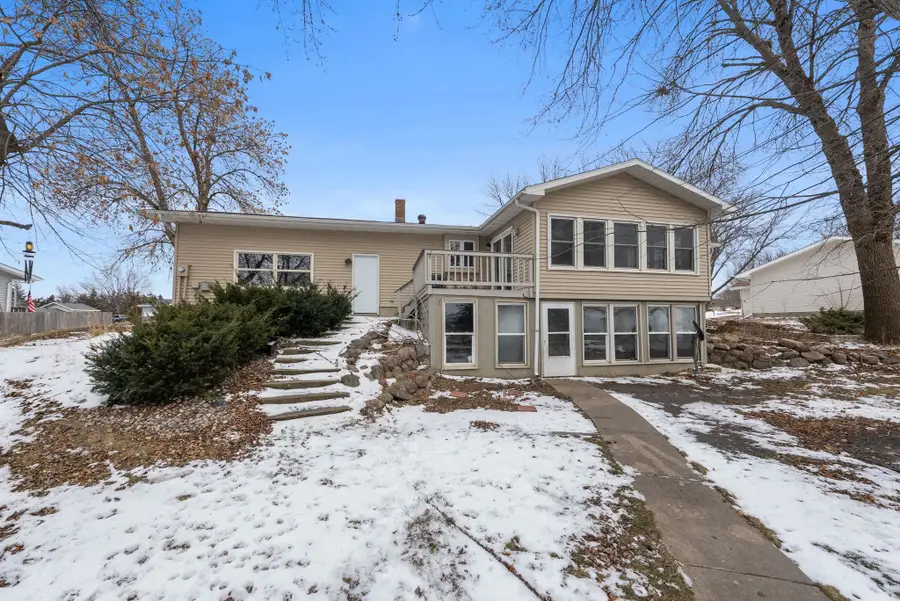 1004 S Wind St, Flandreau, SD 57028 - Image #2