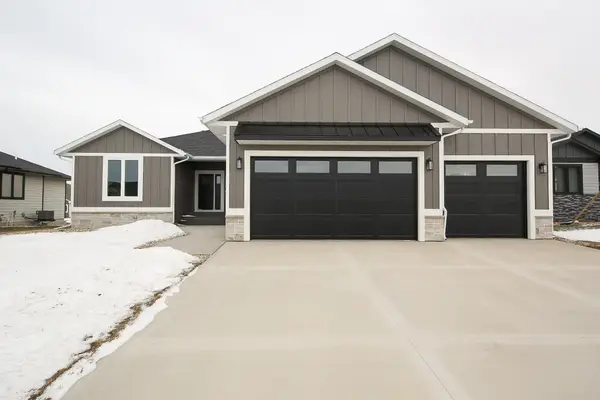 520 Quartzite Ave, Tea, SD 57064