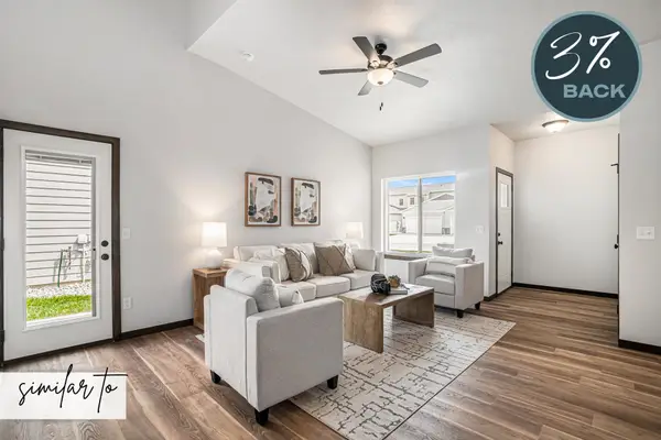 9114 W Ark Pl, Sioux Falls, SD 57106