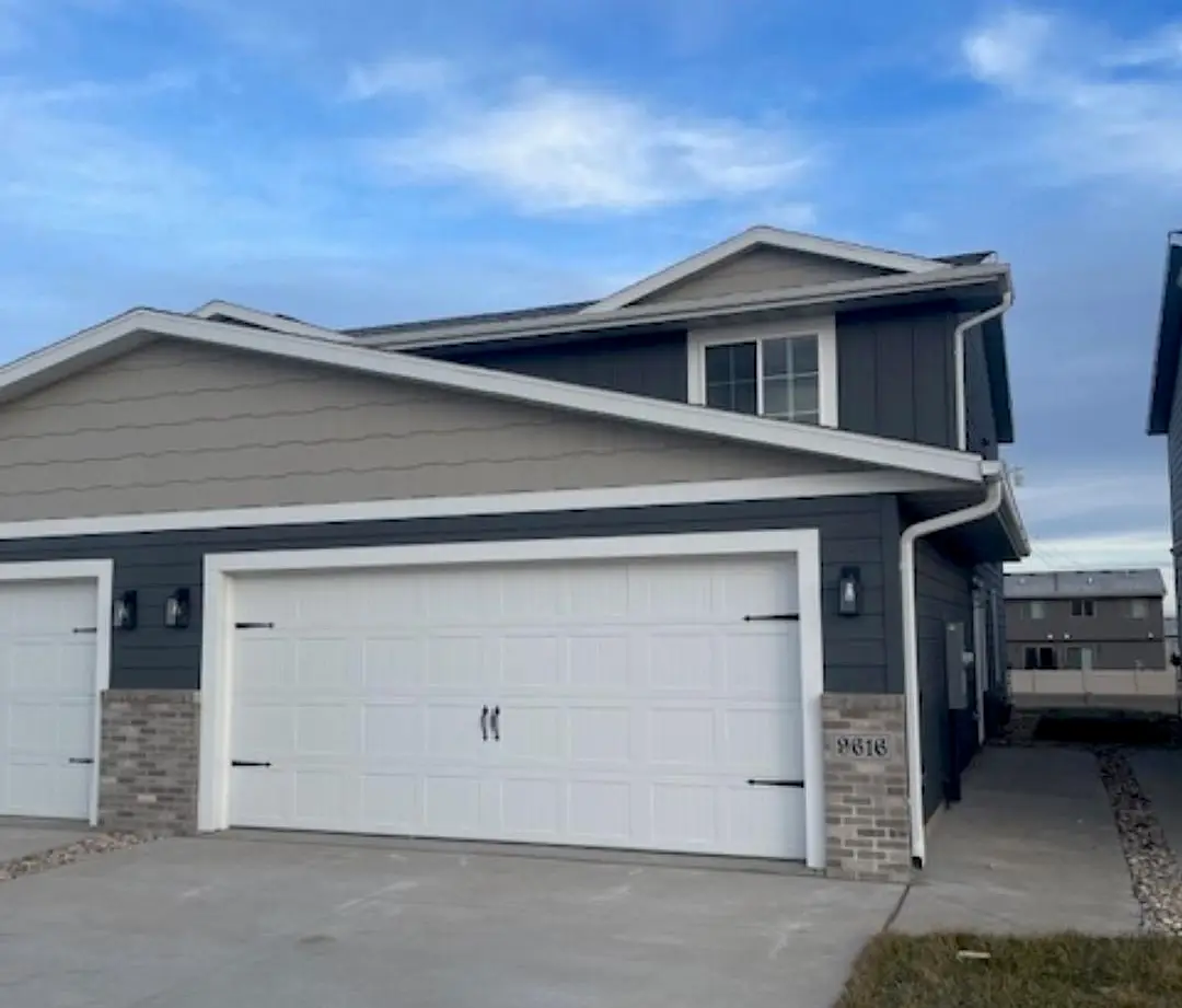 9616 W Tunis Dr, Sioux Falls, SD 57106 - Image #1