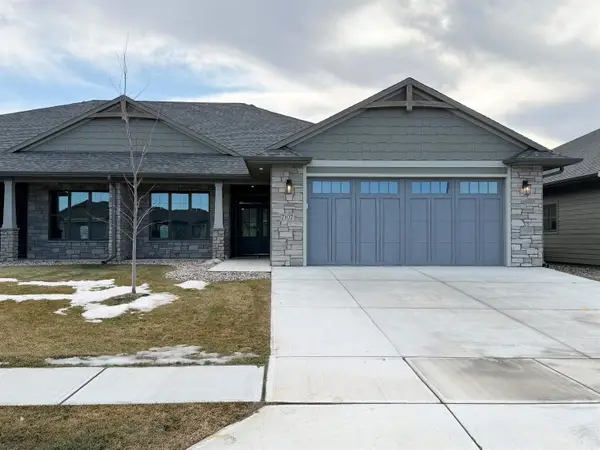 7107 E Copper Stone Cir, Sioux Falls, SD 57110