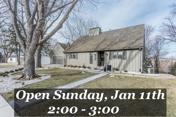 4609 S Yellowstone Ln, Sioux Falls, SD 57105