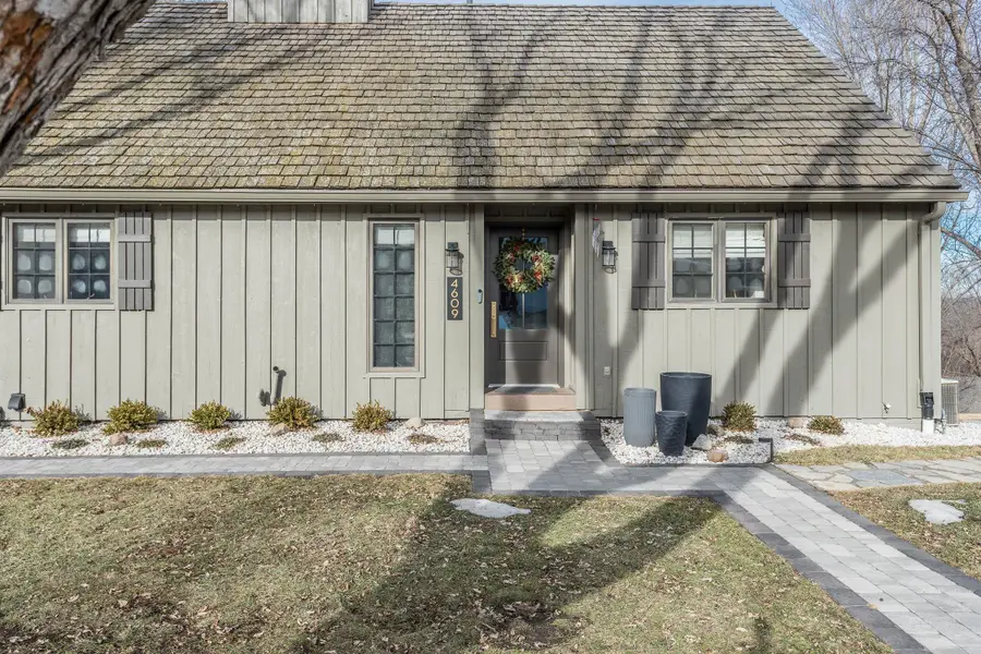 4609 S Yellowstone Ln, Sioux Falls, SD 57105 - Image #3