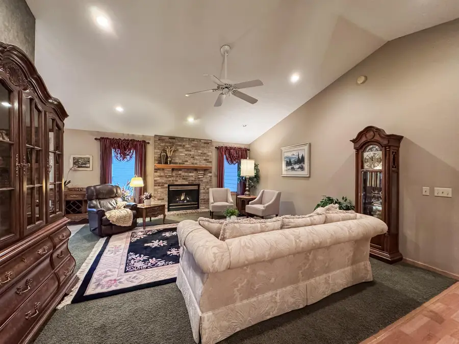 4000 S Brady Ct, Sioux Falls, SD 57103 - Image #3