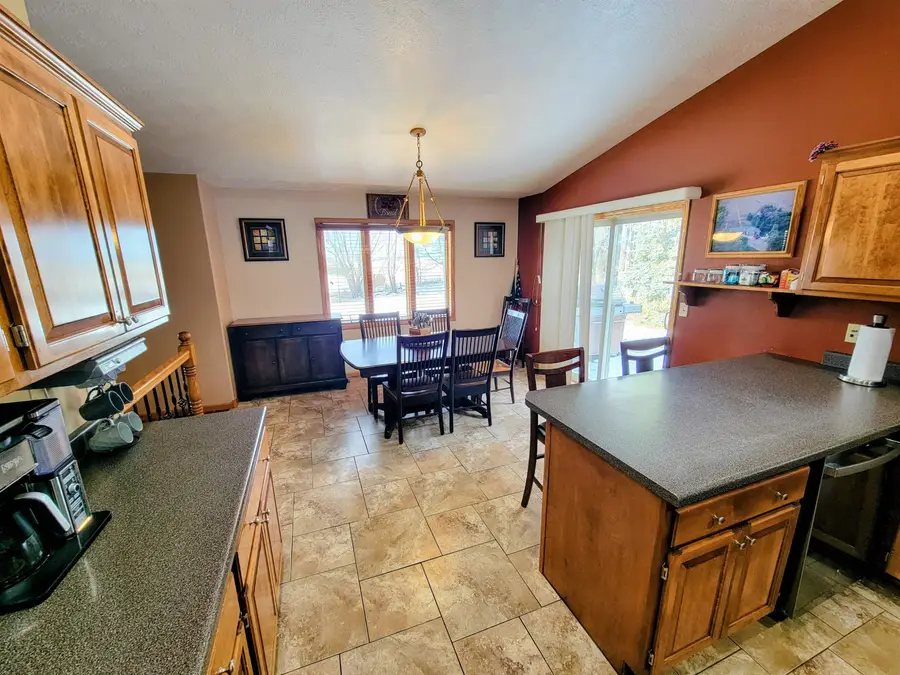 25569 470th Ave Ave, Crooks, SD 57020 - Image #3