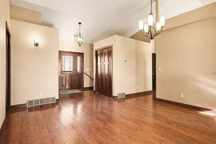 45733 238th St, Madison, SD 57042 - Image #2