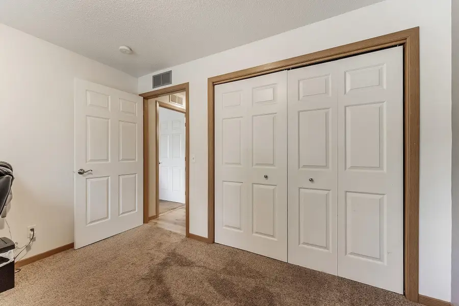 7035 W 56th St #16, Sioux Falls, SD 57106 - Image #3