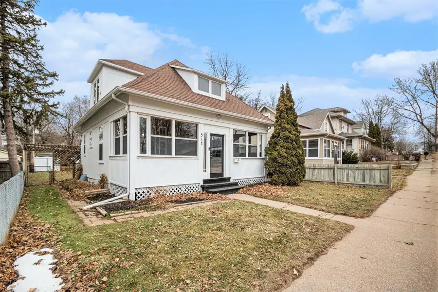 517 N Walts Ave, Sioux Falls, SD 57104 - Image #2