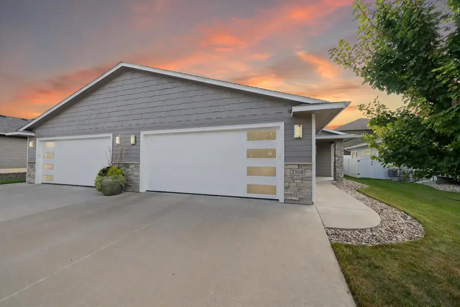7308 S Audie Ave, Sioux Falls, SD 57108 - Image #2