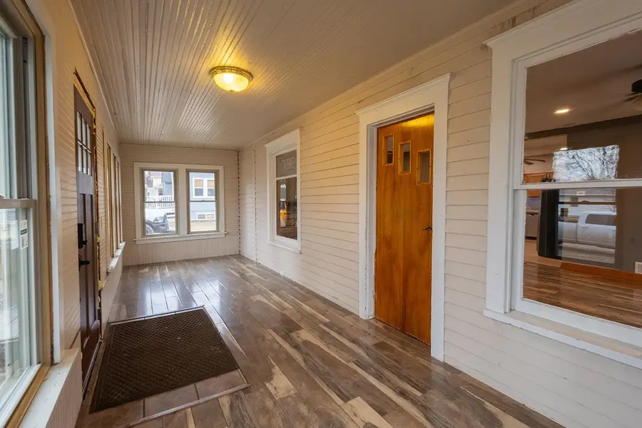 102 S Vandemark Ave, Hartford, SD 57033 - Image #3