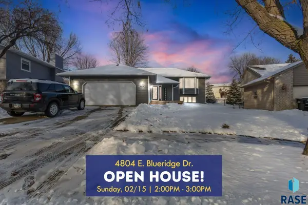 4804 E Blueridge Dr, Sioux Falls, SD 57110
