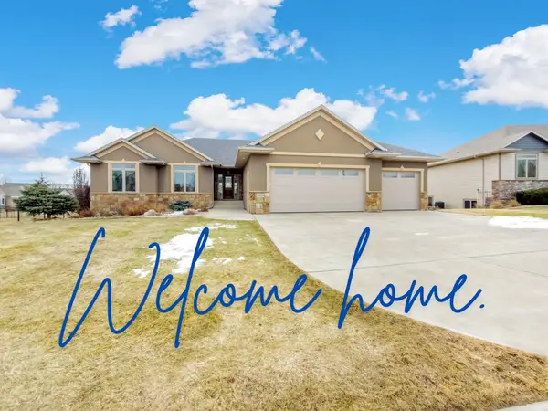 8809 E Sassafras St, Sioux Falls, SD 57110