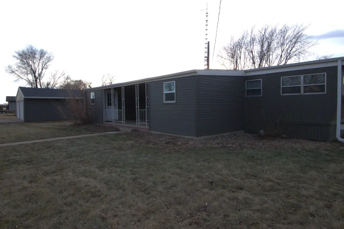 303 S Maple St, Worthing, SD 57077 - Image #1