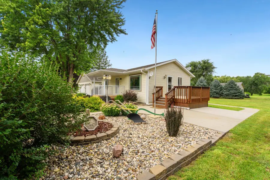 102 E 1st St, Mission Hill, SD 57046 - Image #3