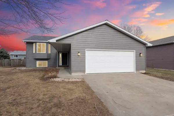 1312 S Lakota Ave, Brandon, SD 57005