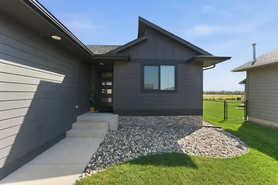 510 N Summit Ave, Tea, SD 57064 - Image #2