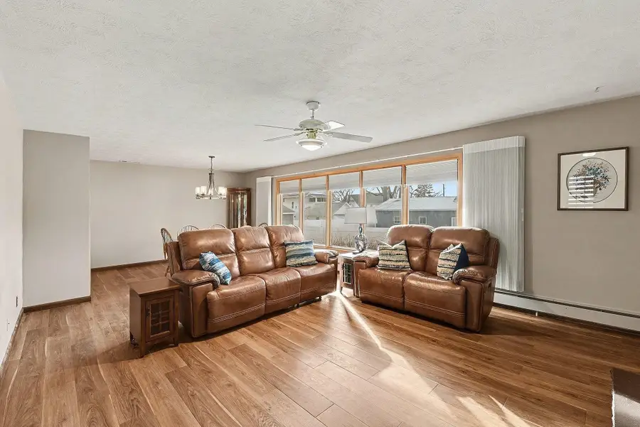 617 N Milwaukee St, Canton, SD 57013 - Image #2