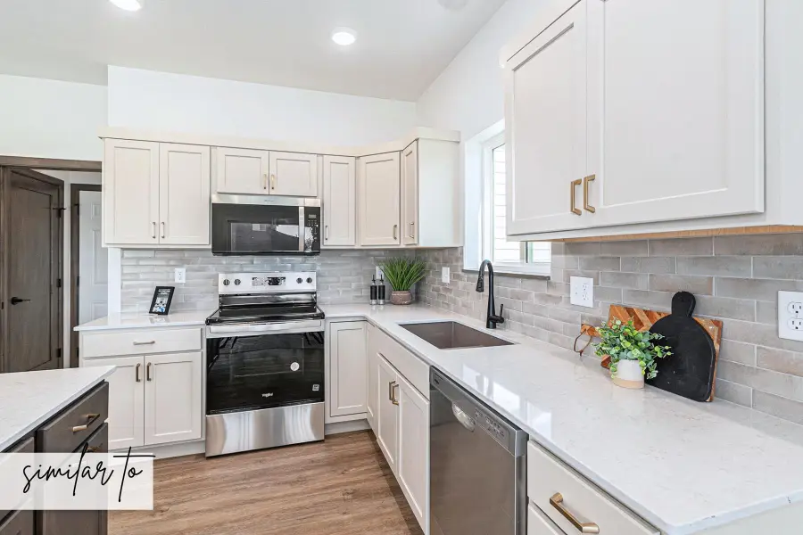 9204 W Counsel St, Sioux Falls, SD 57106 - Image #3