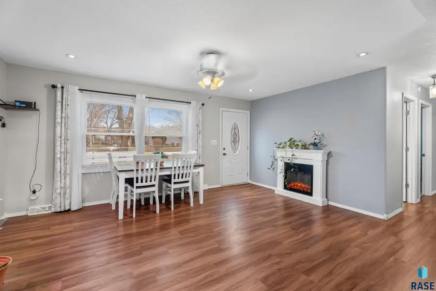 4304 E Walker Way, Sioux Falls, SD 57103 - Image #3