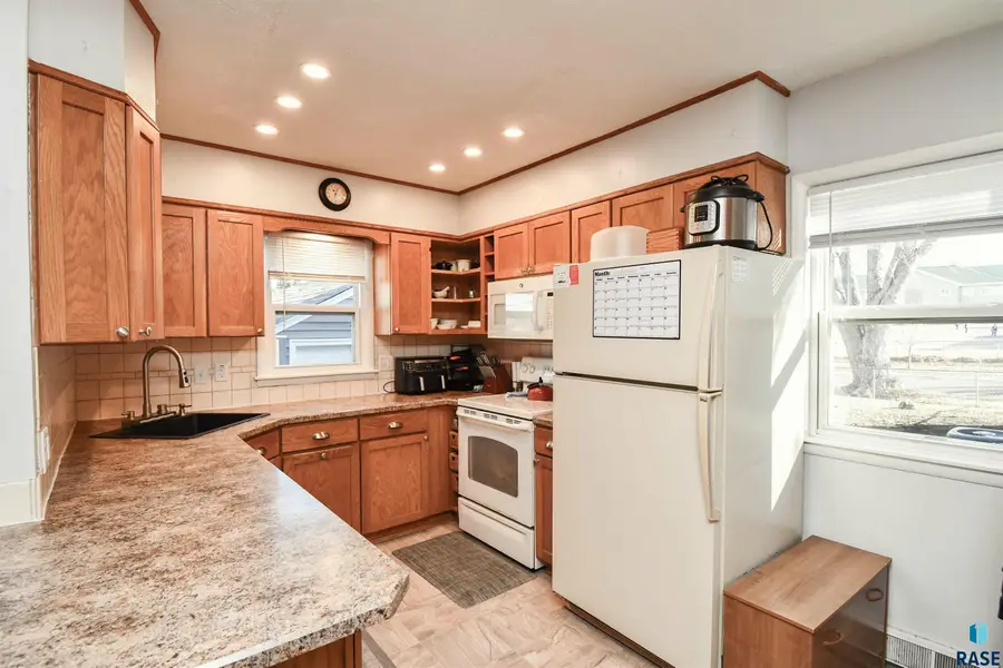 1510 E 8th St, Sioux Falls, SD 57103 - Image #2