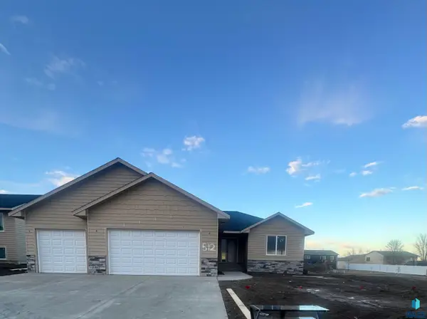 512 Shirley St, Harrisburg, SD 57032