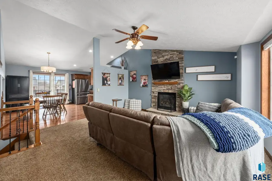 2024 S Shaw Ave, Sioux Falls, SD 57106 - Image #2