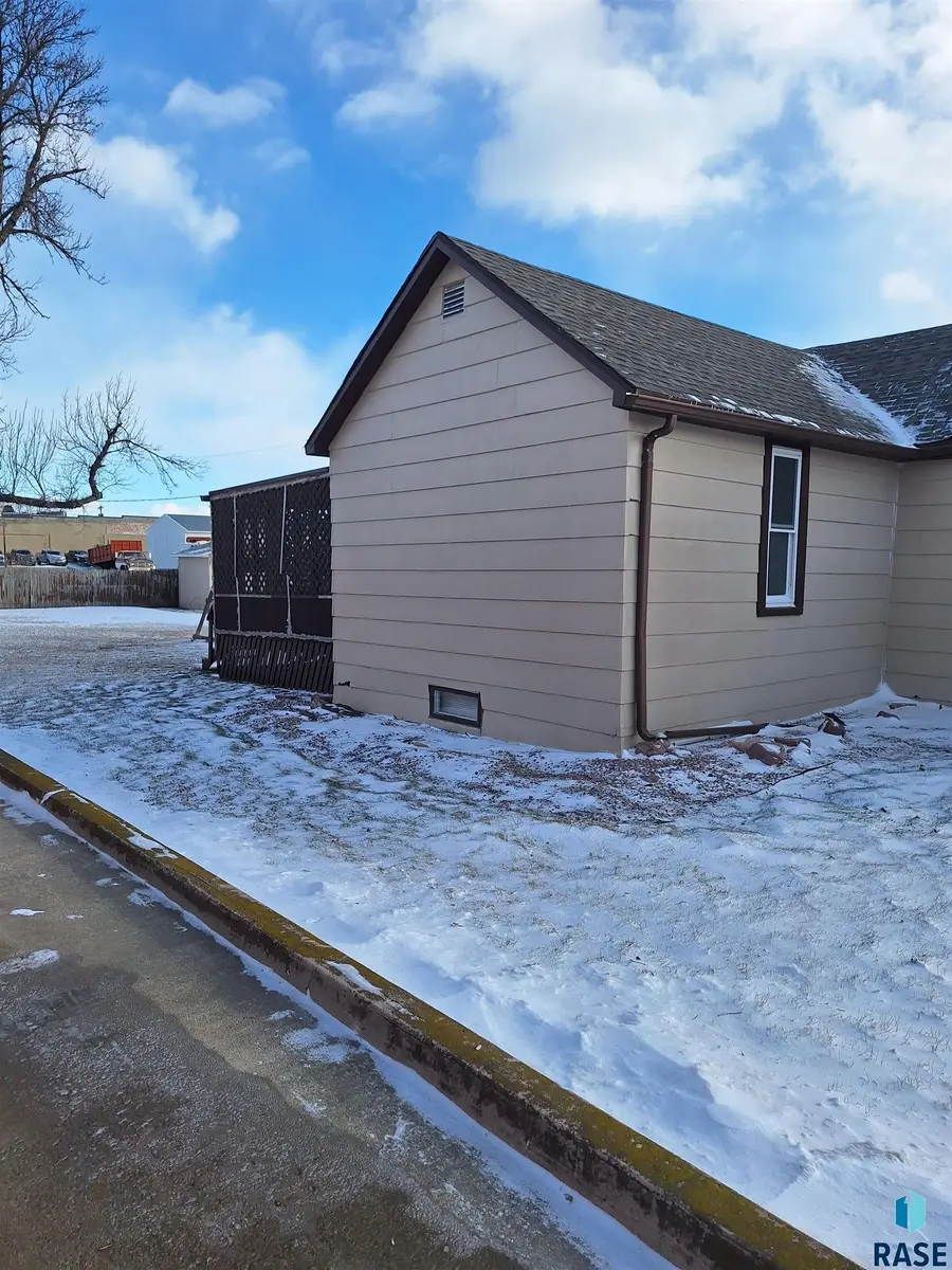 220 N Idaho St, Salem, SD 57058 - Image #3