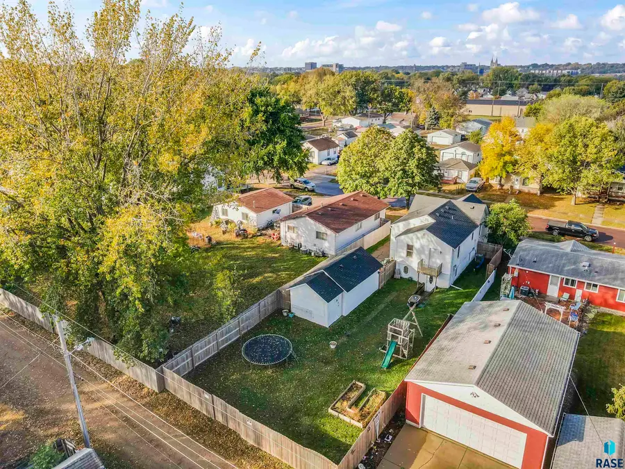 1022 N Van Eps Ave, Sioux Falls, SD 57103 - Image #3