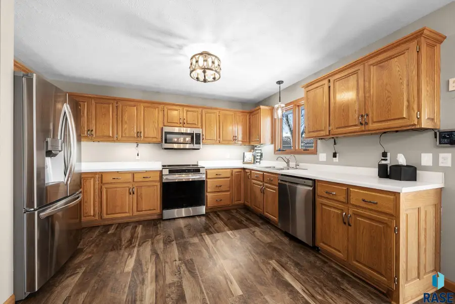 6812 W Hathaway Ln, Sioux Falls, SD 57106 - Image #3