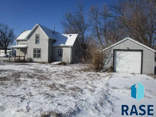 422 E 4th St, Canton, SD 57013 - Image #3