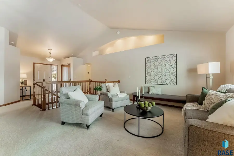 7504 S Denton Ave, Sioux Falls, SD 57108 - Image #2