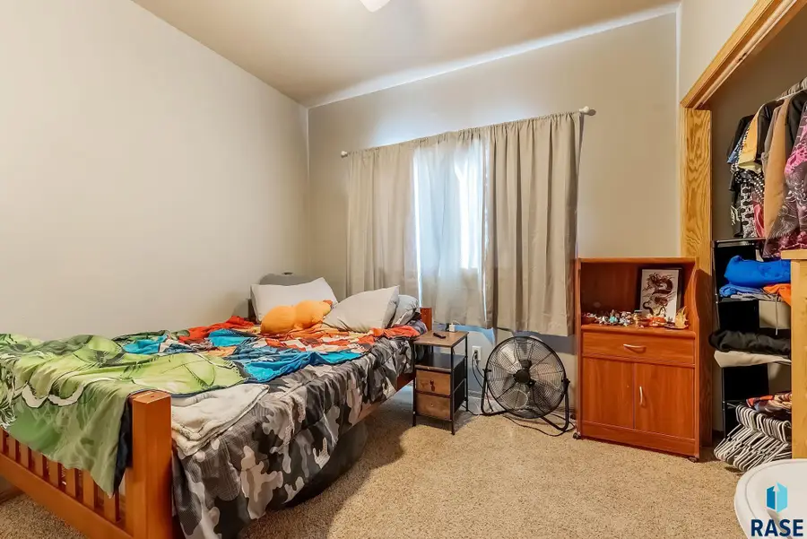 6400 S Crane Ave, Sioux Falls, SD 57108 - Image #3