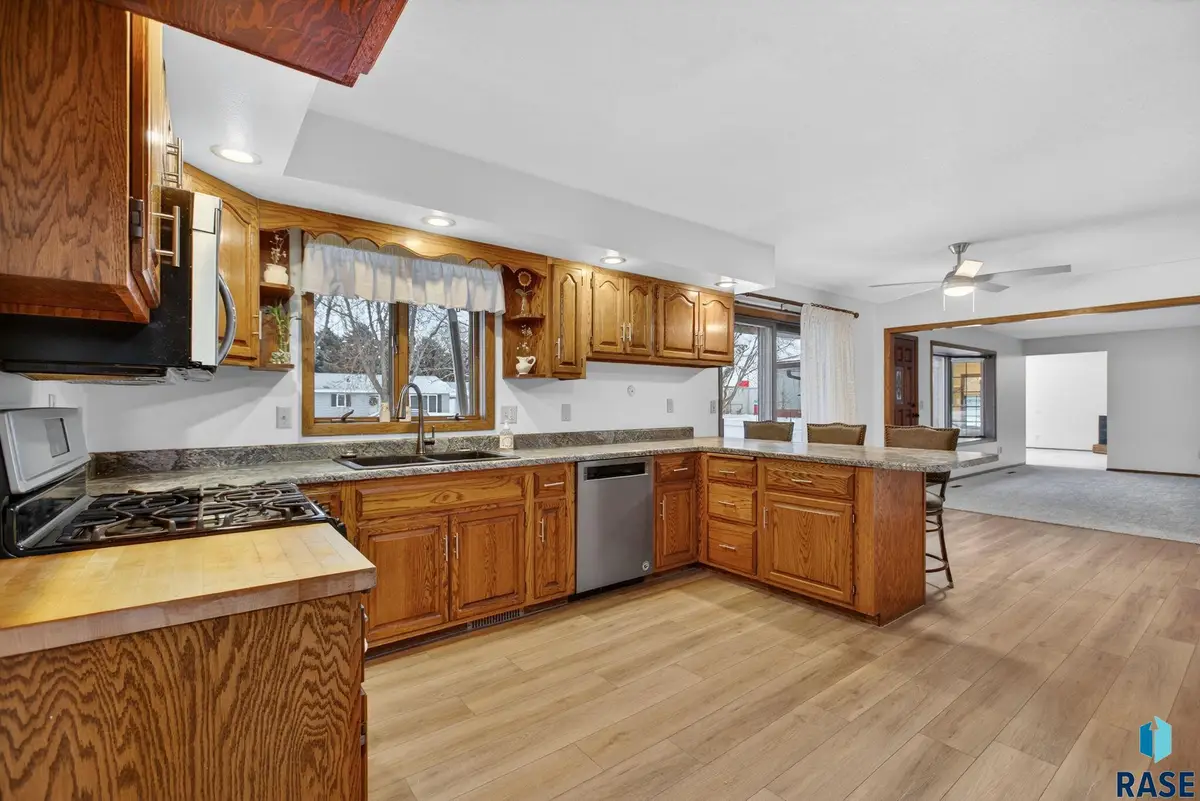 5405 N Indiana Ave, Sioux Falls, SD 57104 - #1