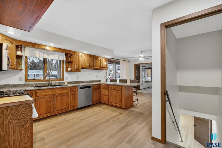 5405 N Indiana Ave, Sioux Falls, SD 57104 - #3