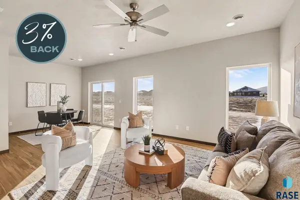 6203 S Ruby Jean Pl, Sioux Falls, SD 57108